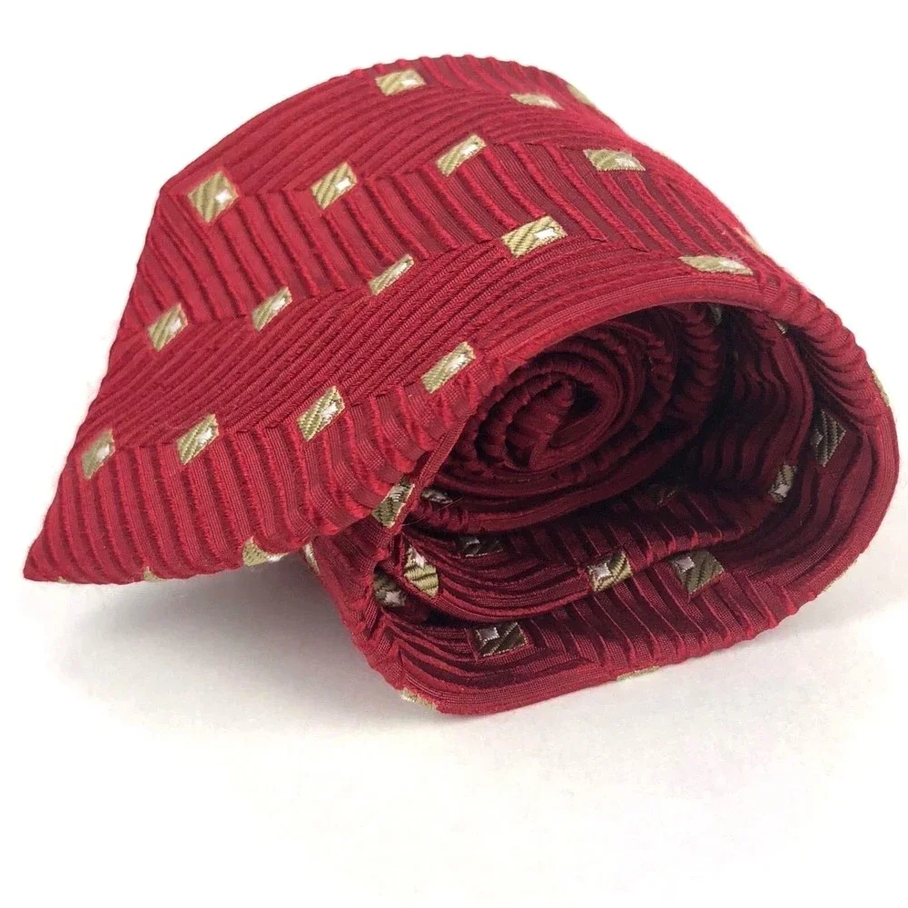 ERMENEGILDO ZEGNA Italy Red 100% Silk Geometric Tie w/ Beige Squares Design 59